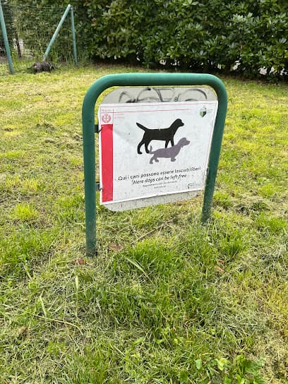 Area cani via Giolli