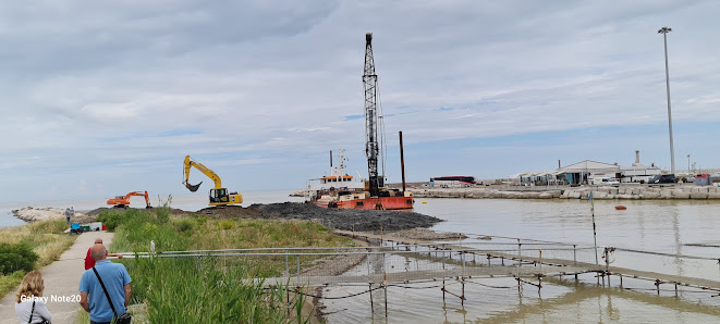 Abbaia Flaminia - spiaggia libera attrezzata per cani